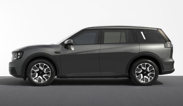 Кроссовер Niutron NV: последователь электроскутеров Кроссовер Niutron NV: последователь электроскутеров