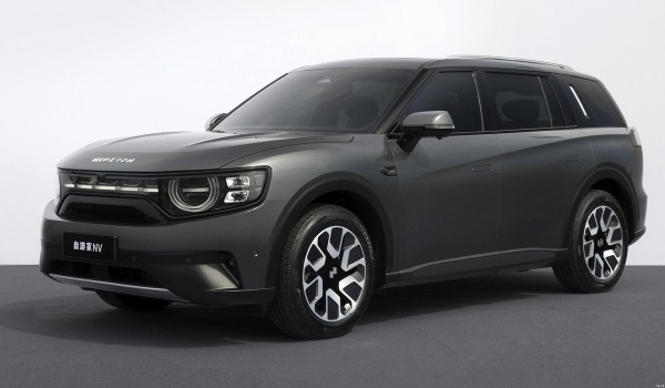 Кроссовер Niutron NV: последователь электроскутеров Кроссовер Niutron NV: последователь электроскутеров