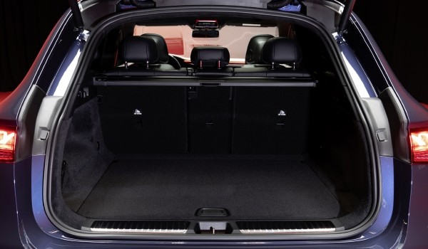 Представлен электрический кроссовер Mercedes-Benz EQE SUV