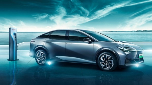 Toyota показала свой второй серийный электрокар - седан BZ3 Toyota показала свой второй серийный электрокар - седан BZ3
