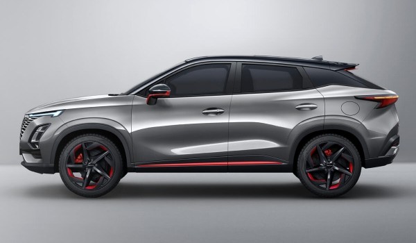 Кроссовер Omoda C5 выходит на российский рынок: комплектации и цены Кроссовер Omoda C5 выходит на российский рынок: комплектации и цены