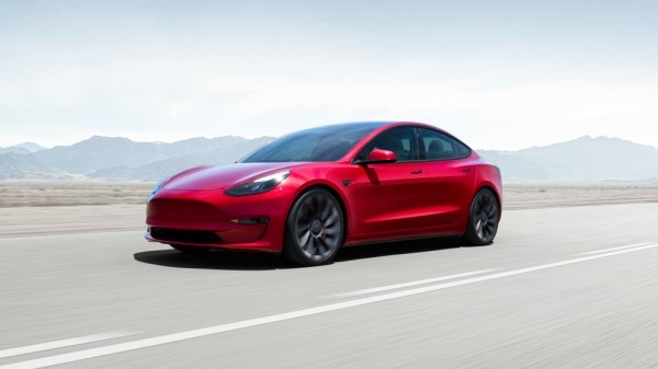 Стало известно, сколько россиян готовы приобрести электромобиль