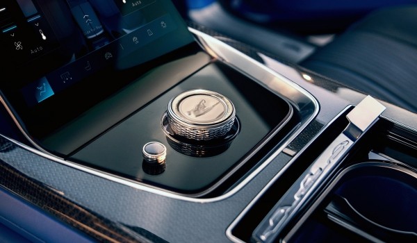 Cadillac Celestiq: новый флагман за 300 тысяч долларов