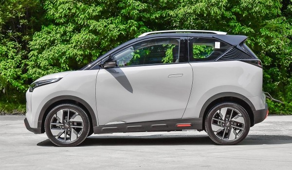 Новый хэтчбек Chery Wujie Pro: старший брат Кукушки Новый хэтчбек Chery Wujie Pro: старший брат Кукушки