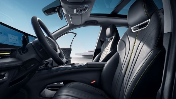 Exeed LX досталась новая версия 400T