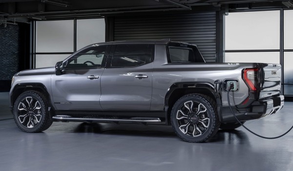 Пикап GMC Sierra EV дебютировал в топ-версии Пикап GMC Sierra EV дебютировал в топ-версии