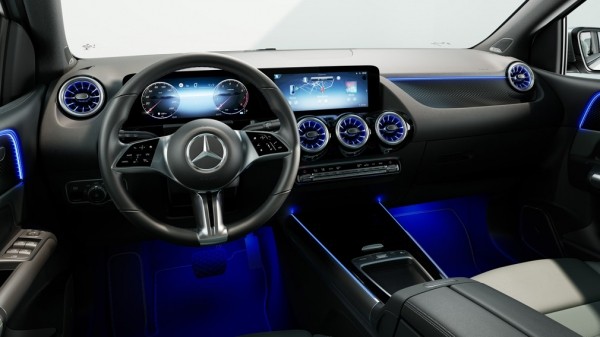 Mercedes-Benz обновил сразу три массовые модели Mercedes-Benz обновил сразу три массовые модели