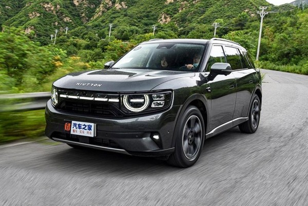 Кроссовер Niutron NV: последователь электроскутеров Кроссовер Niutron NV: последователь электроскутеров