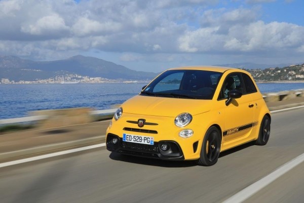 Abarth тестирует технологию распознавания лиц для оценки удовольствия от поездок в авто 