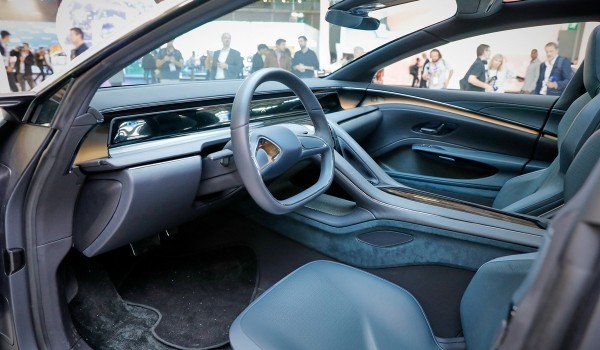 Во Франции разработали большой седан Hopium Machina Во Франции разработали большой седан Hopium Machina