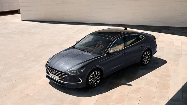У дилеров в РФ появились десятки «недорогих» Hyundai Sonata