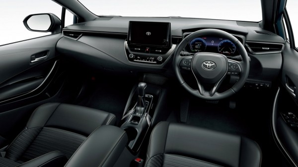 В Японии представили обновленную TOYOTA Corolla