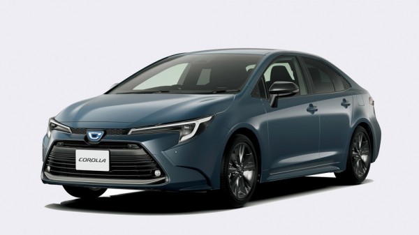В Японии представили обновленную TOYOTA Corolla