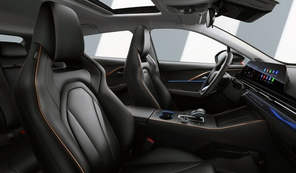 Кроссовер Omoda C5 выходит на российский рынок: комплектации и цены Кроссовер Omoda C5 выходит на российский рынок: комплектации и цены