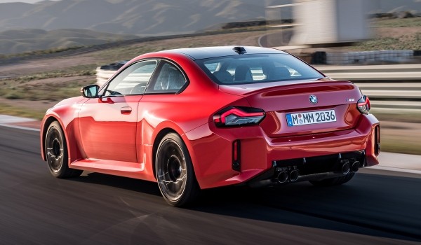Новое купе BMW M2: задний привод, «механика» за доплату