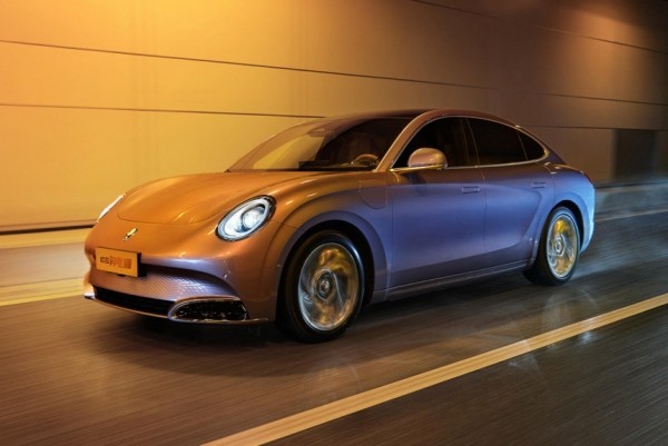 Great Wall представил серийный фастбек Ora Lightning Cat