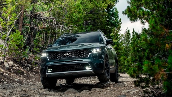 Компания Kia представила обновленный кроссовер Sorento для рынка США