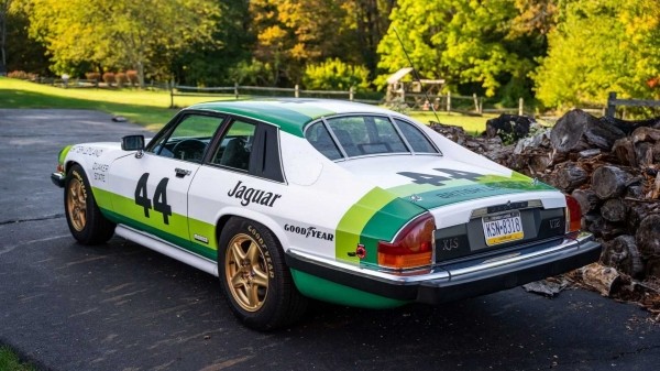 Из старенького Chevy Camaro Z28 сделали идеальную копию Jaguar XJS Из старенького Chevy Camaro Z28 сделали идеальную копию Jaguar XJS