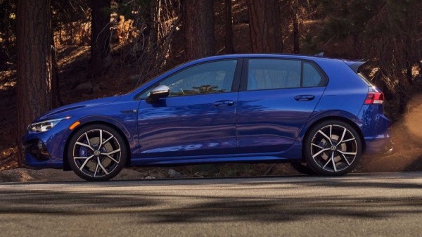 Компания Volkswagen сделает суббренд R Performance только электрическим к 2030 году Компания Volkswagen сделает суббренд R Performance только электрическим к 2030 году