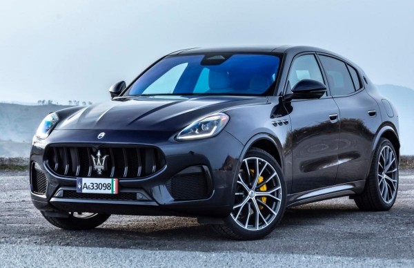 Рынок новых люксовых автомашин в РФ сократился на 58% за 9 месяцев 2022 года Рынок новых люксовых автомашин в РФ сократился на 58% за 9 месяцев 2022 года