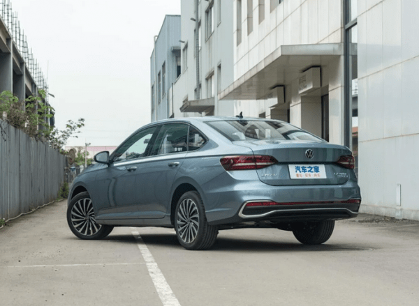 Самый популярный автомобиль VOLKSWAGEN в КНР получил новый двигатель Самый популярный автомобиль VOLKSWAGEN в КНР получил новый двигатель