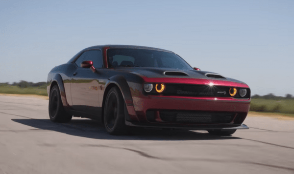Тюнинг-ателье Hennessey предлагает 1000-сильный Dodge Challenger Hellcat Тюнинг-ателье Hennessey предлагает 1000-сильный Dodge Challenger Hellcat