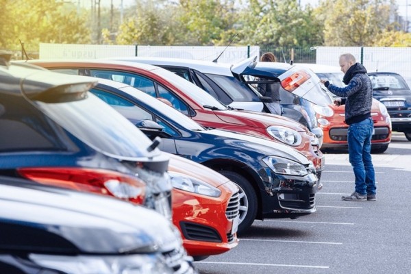 В России снижаются цены на автомобили с пробегом на фоне снижающего спроса в октябре 2022 года В России снижаются цены на автомобили с пробегом на фоне снижающего спроса в октябре 2022 года