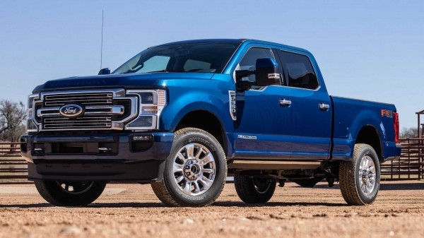 В Сети показали вырезанную из дерева копию Ford F-450 Super Duty В Сети показали вырезанную из дерева копию Ford F-450 Super Duty