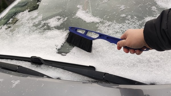 Автоэксперт дал несколько советов, как избавить автомобиль от обледенения Автоэксперт дал несколько советов, как избавить автомобиль от обледенения