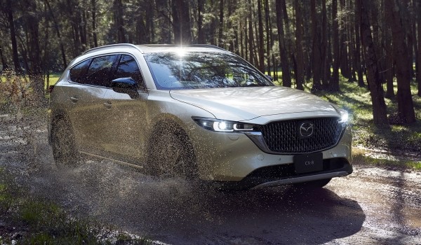 Обновлен трехрядный кроссовер Mazda CX-8