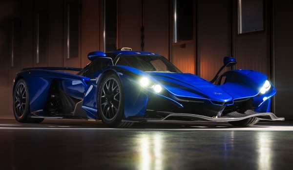 В Чехии создали собственный гиперкар Praga Bohema В Чехии создали собственный гиперкар Praga Bohema