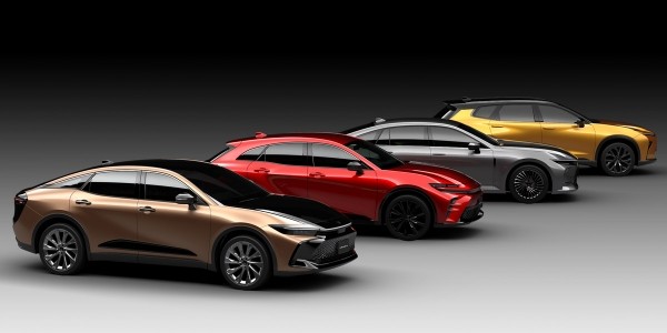 Новый бренд Crown: между Тойотой и Лексусом