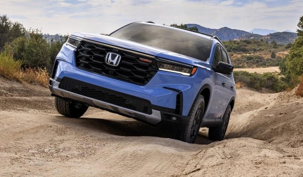 Представлен кроссовер Honda Pilot четвертого поколения Представлен кроссовер Honda Pilot четвертого поколения