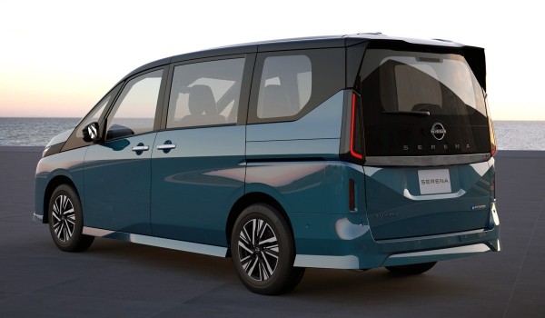 Представлен минивэн Nissan Serena нового поколения Представлен минивэн Nissan Serena нового поколения