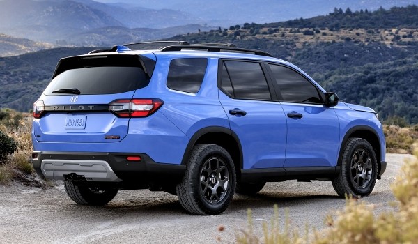 Представлен кроссовер Honda Pilot четвертого поколения Представлен кроссовер Honda Pilot четвертого поколения