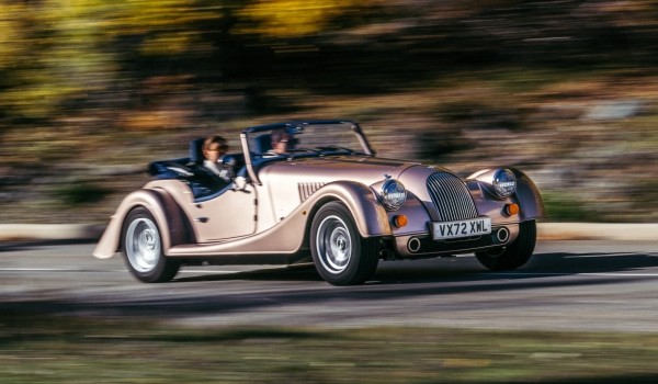 Автомобили Morgan стали современнее и безопаснее