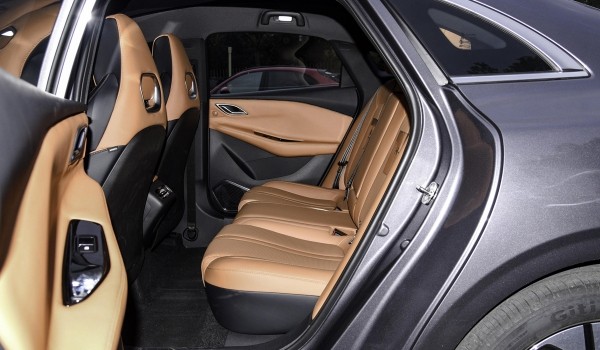 Электрический седан Hycan A06 стал третьей моделью в гамме Электрический седан Hycan A06 стал третьей моделью в гамме