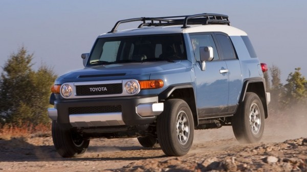 В РФ начали продавать TOYOTA FJ CRUISER