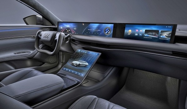 Седан IM L7 Snake Performance оказался быстрее Тайкана