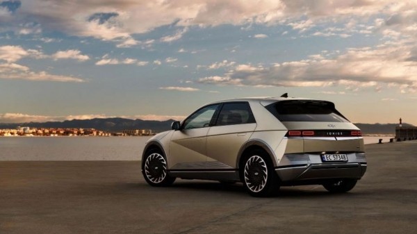 В России стали продавать электрокар Ioniq 5 В России стали продавать электрокар Ioniq 5