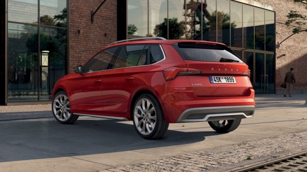 В РФ привезли недорогой компактный кроссовер SKODA KAMIQ В РФ привезли недорогой компактный кроссовер SKODA KAMIQ