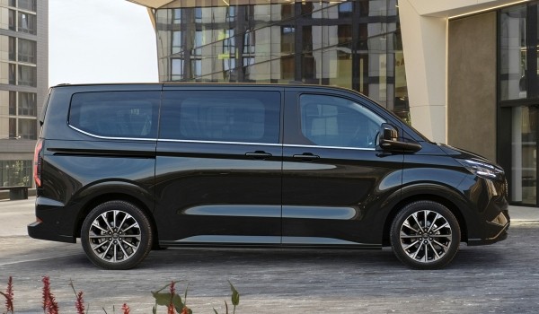 Новый Ford Tourneo Custom частично заменит Galaxy и S-Max