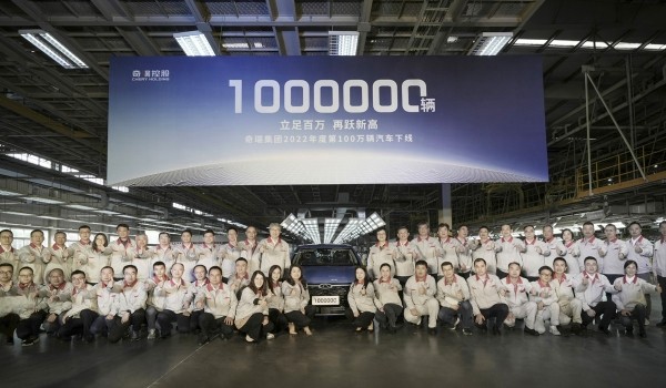 Дайджест дня: 100 тысяч Тайканов, спортбайк Aston Martin и другие события индустрии Дайджест дня: 100 тысяч Тайканов, спортбайк Aston Martin и другие события индустрии