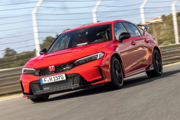 Дайджест дня: Civic Type R в Европе, Borgward банкрот и другие события индустрии