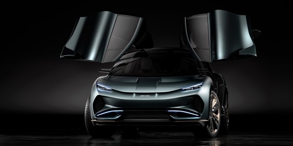 Компания Aehra дебютировала с большим кроссовером