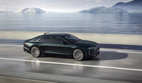 Новый Hyundai Grandeur: четыре версии и полный привод Новый Hyundai Grandeur: четыре версии и полный привод