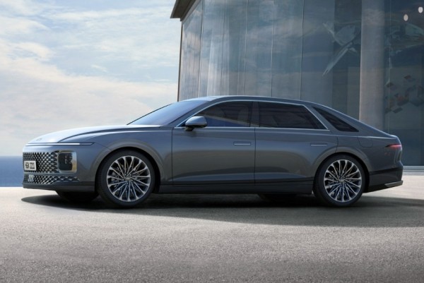 Новый Hyundai Grandeur: четыре версии и полный привод Новый Hyundai Grandeur: четыре версии и полный привод