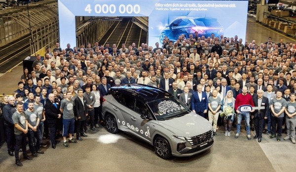 Дайджест дня: ретро-Alpha, Golf девятого поколения и другие события индустрии