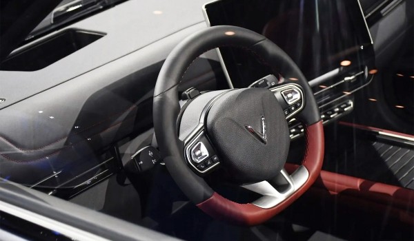 VinFast представил готовые к производству кроссоверы VF6 и VF7