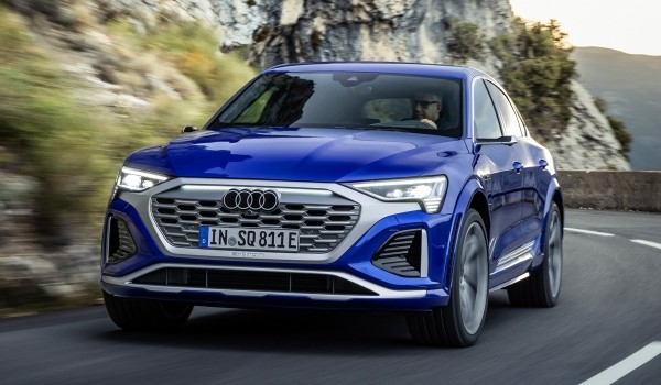 Представлен кроссовер Audi Q8 e-tron: обновление и переименование Представлен кроссовер Audi Q8 e-tron: обновление и переименование